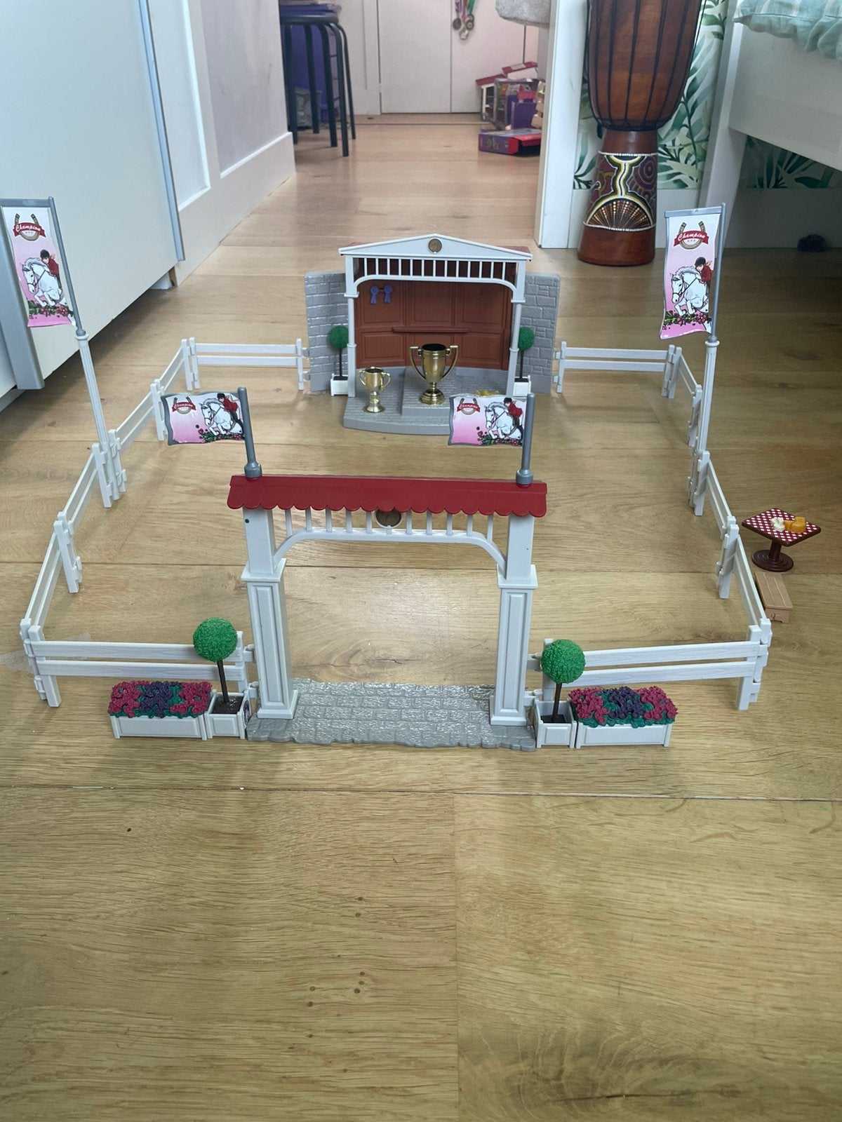 Wetstrijd bak schleich, Ophalen, Zo goed als nieuw