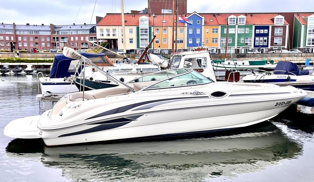 Sea Ray Sundeck 240 | Mercury 5.0 MPI V8 | Zeer nette staat, Watersport en Boten, Speedboten, Ophalen, Binnenboordmotor, 6 meter of meer