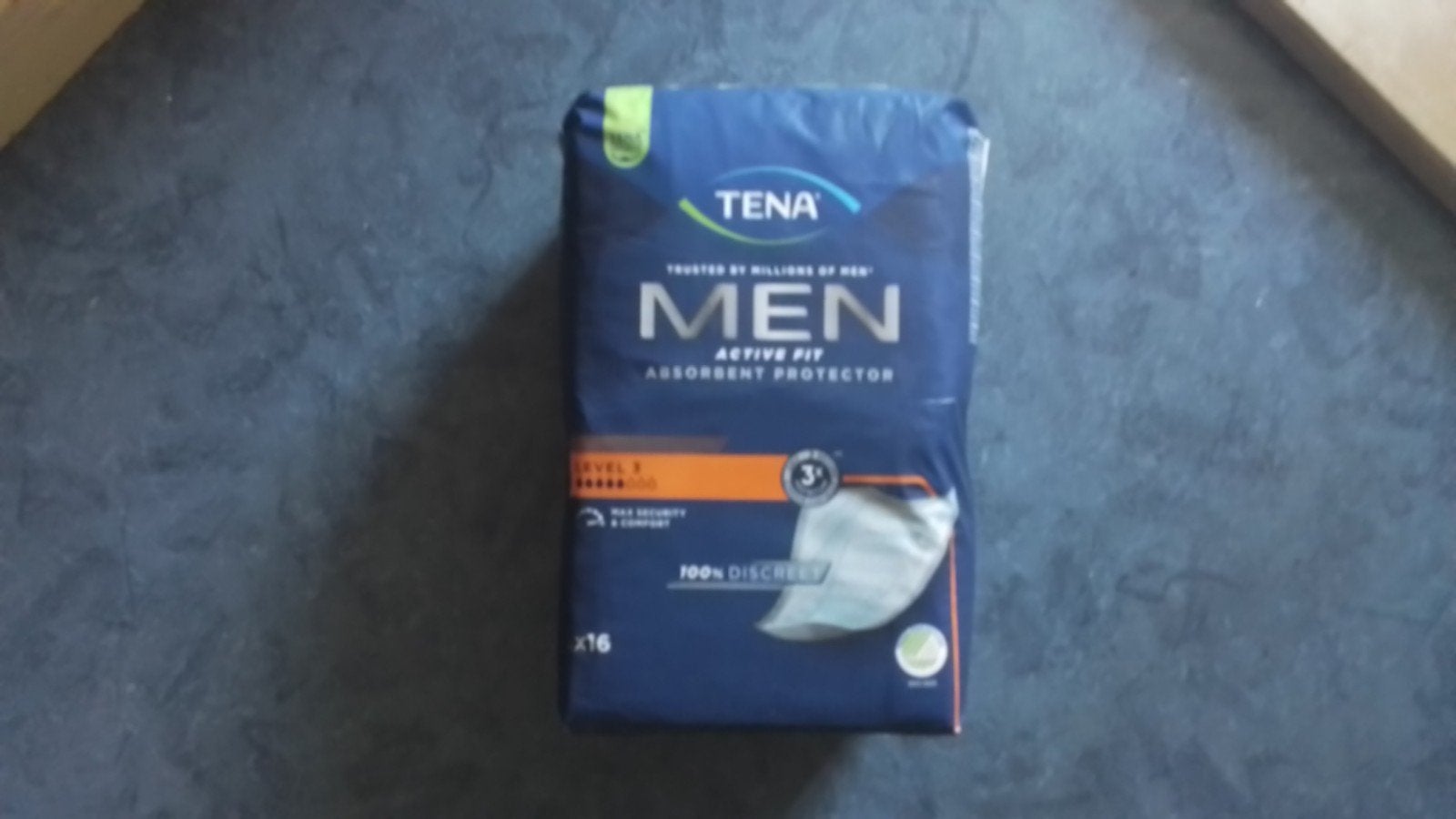 te koop 5 pakken tena men shields level 3, Diversen, Ophalen