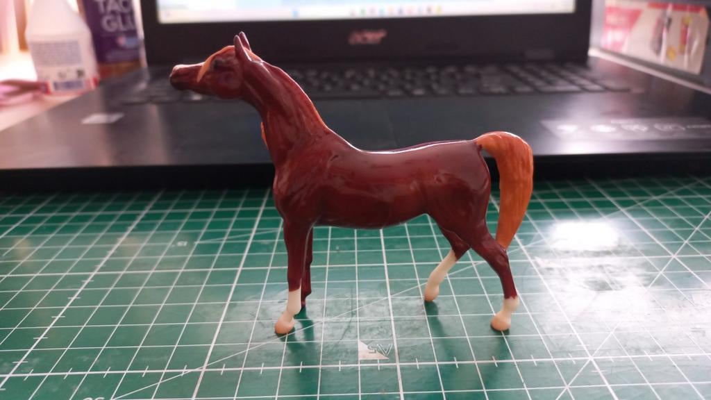 Breyer premier club stablemate, Ophalen of Verzenden, Zo goed als nieuw, Paard, Beeldje of Figuurtje