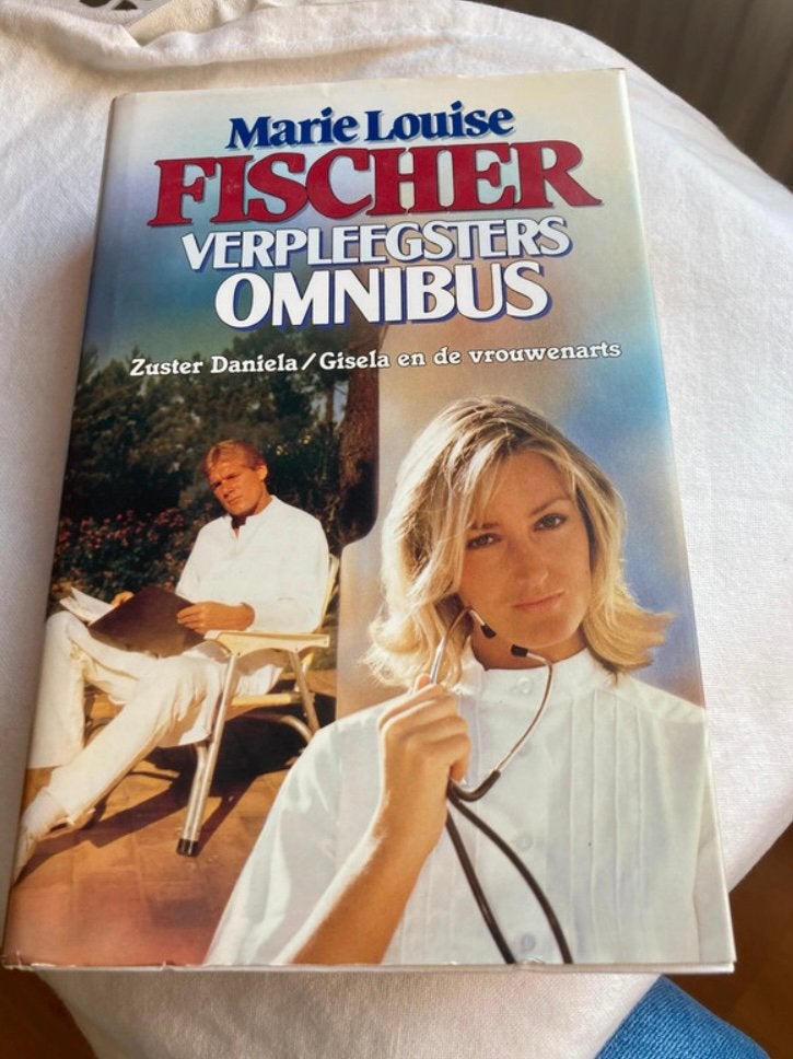 Fisher verpleegster omnibus, Ophalen of Verzenden, Zo goed als nieuw