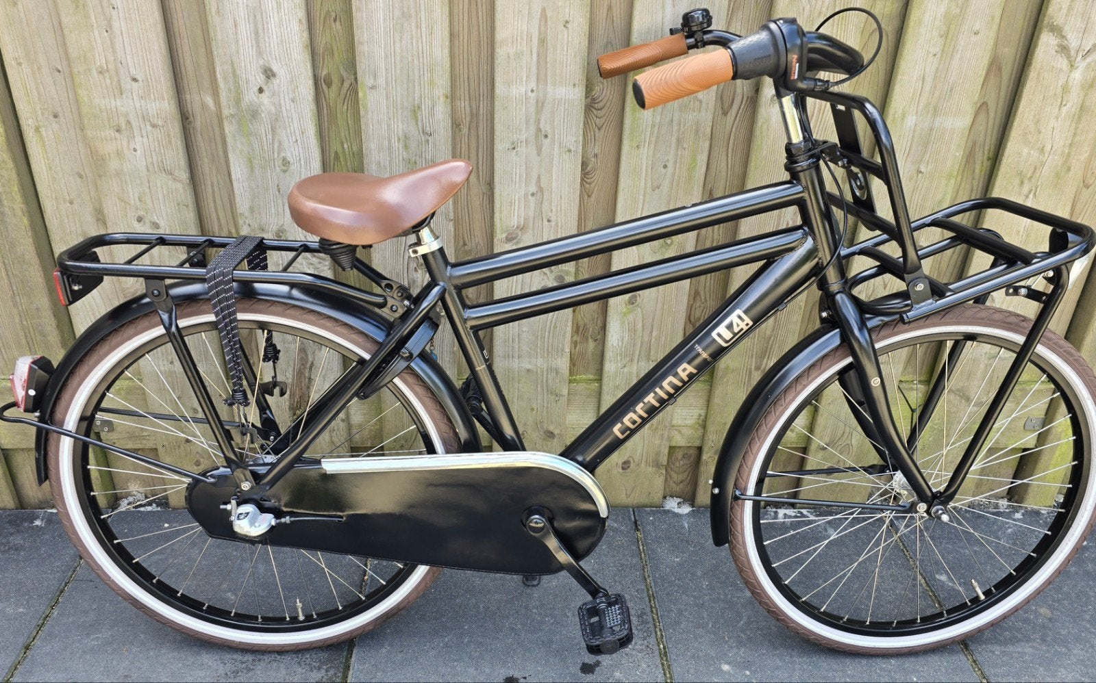Cortina U4 Transportfiets Zwart - Zo goed als nieuw, Fietsen en Brommers, Fietsen | Dames | Damesfietsen, Terugtraprem, Versnellingen