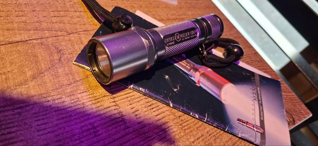 Zeldzame SureFire 6P Original Gunmetal Grey (6PGM) – Collect, Ophalen of Verzenden, Gebruikt, Batterij