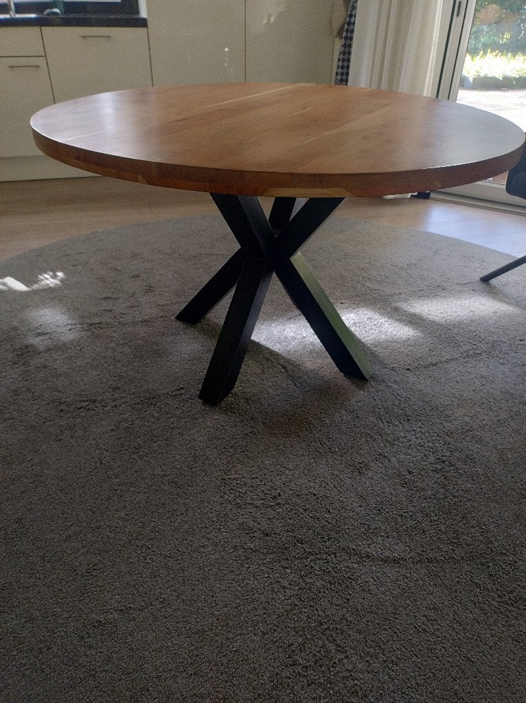 Ronde houten eettafel, Gebruikt, Rond, Vier personen, Ophalen