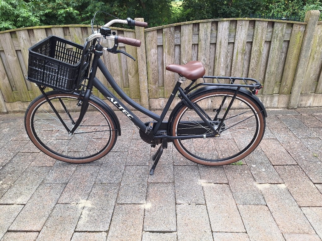 Fiets 28inch zwart Altec, Terugtraprem, Versnellingen, Zo goed als nieuw, 50 tot 53 cm