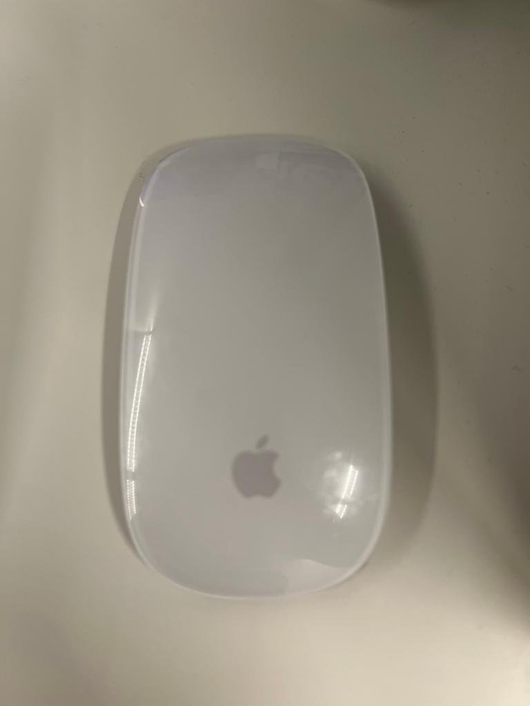Apple Magic Mouse 2 (A1657) – €50, Ophalen of Verzenden, Zo goed als nieuw