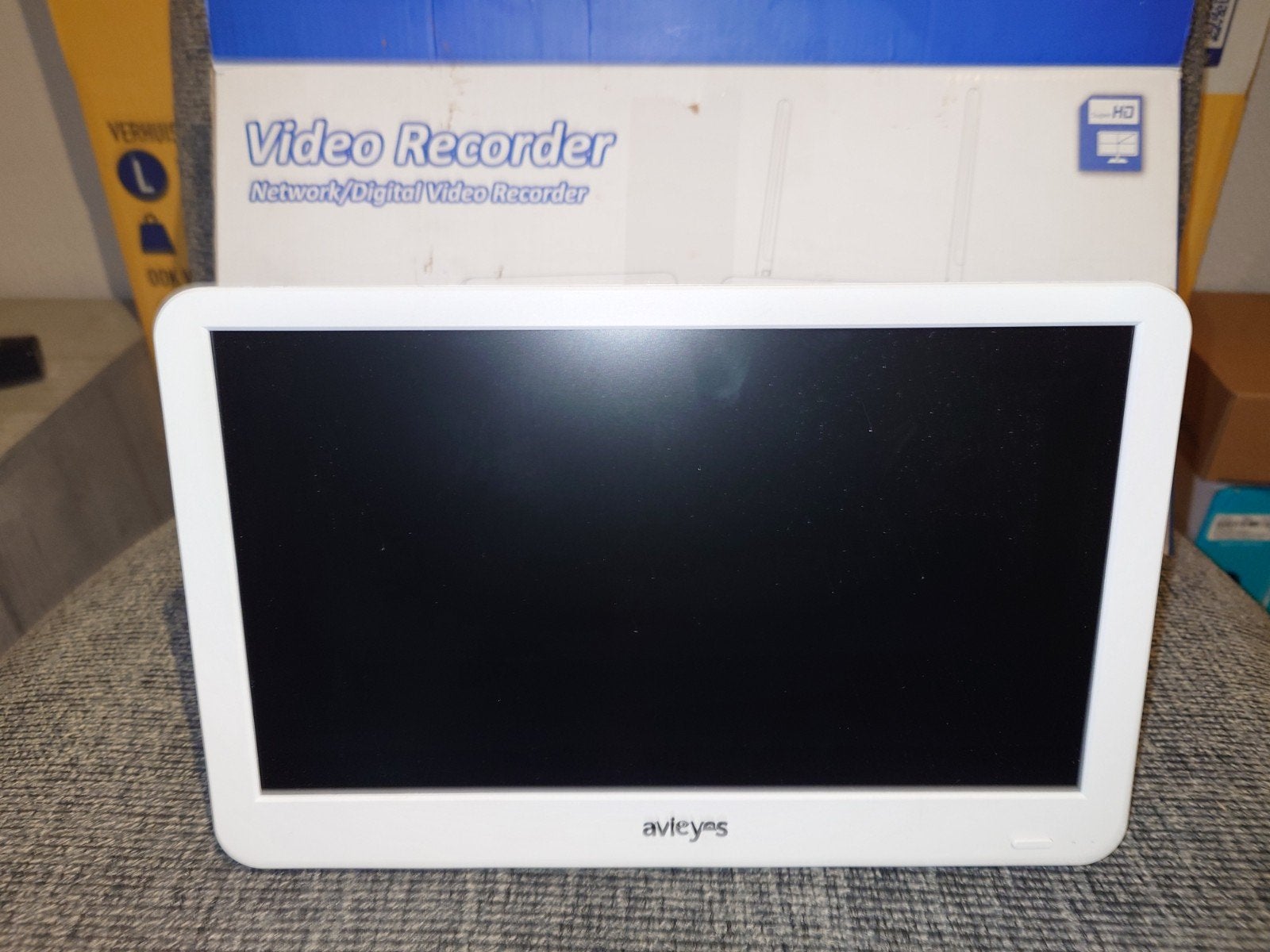 Network Video Recorder + 3 IP Cameras, Ophalen, Zo goed als nieuw, Buitencamera