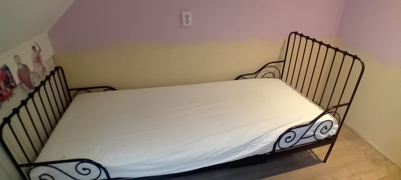 ikea minnen meegroeibed zwart, Kinderen en Baby's, 70 tot 85 cm, Zo goed als nieuw, 180 cm of meer, Ophalen