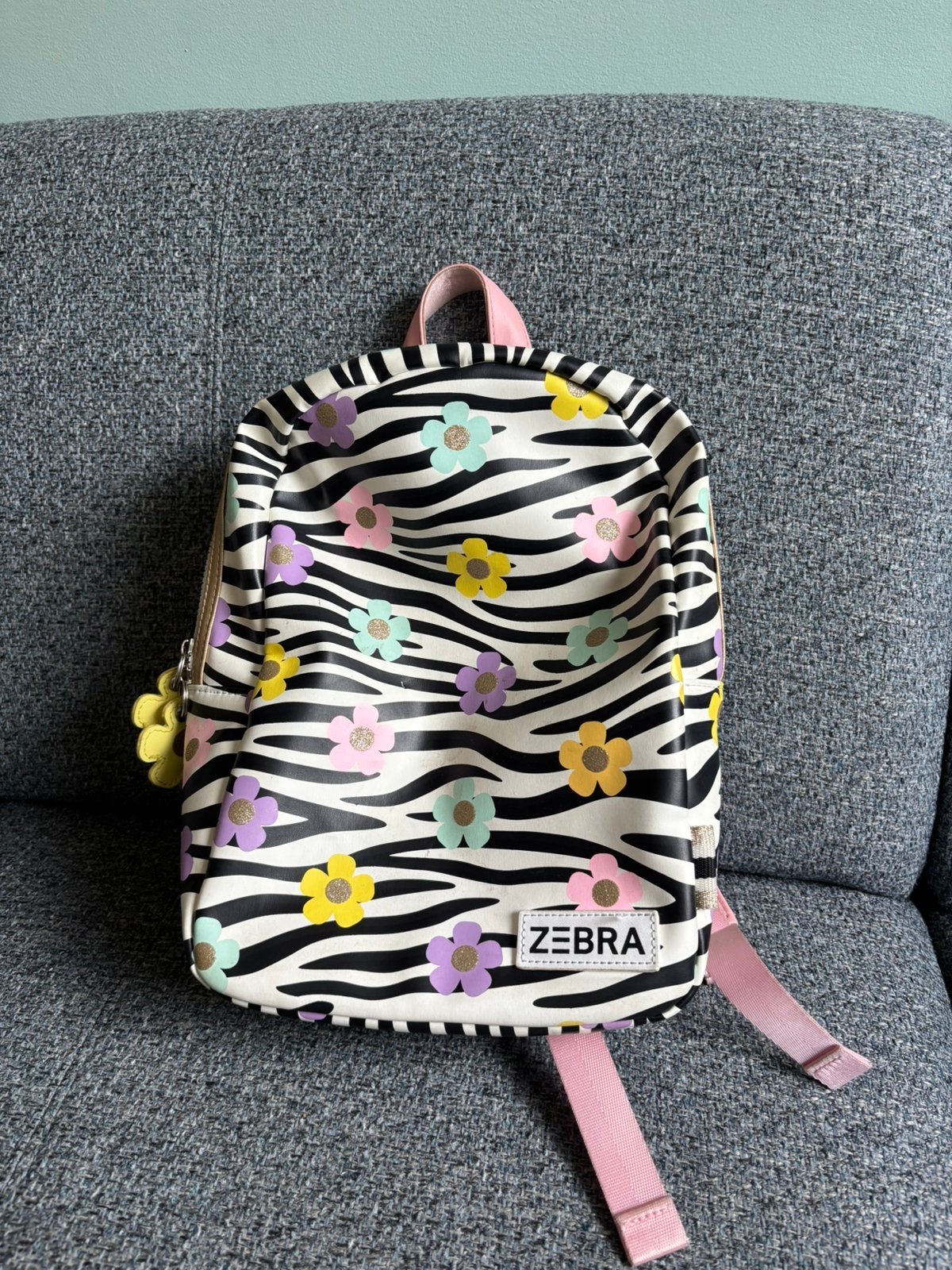 Rugtas / schooltas Zebra - met bloemen, Overige merken, 25 tot 40 cm, Ophalen of Verzenden, Zo goed als nieuw