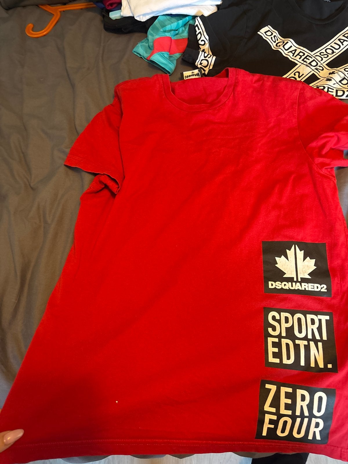 Dsquared2 T-shirt Rood en Zwart - Maat 16Y, Ophalen, Zo goed als nieuw