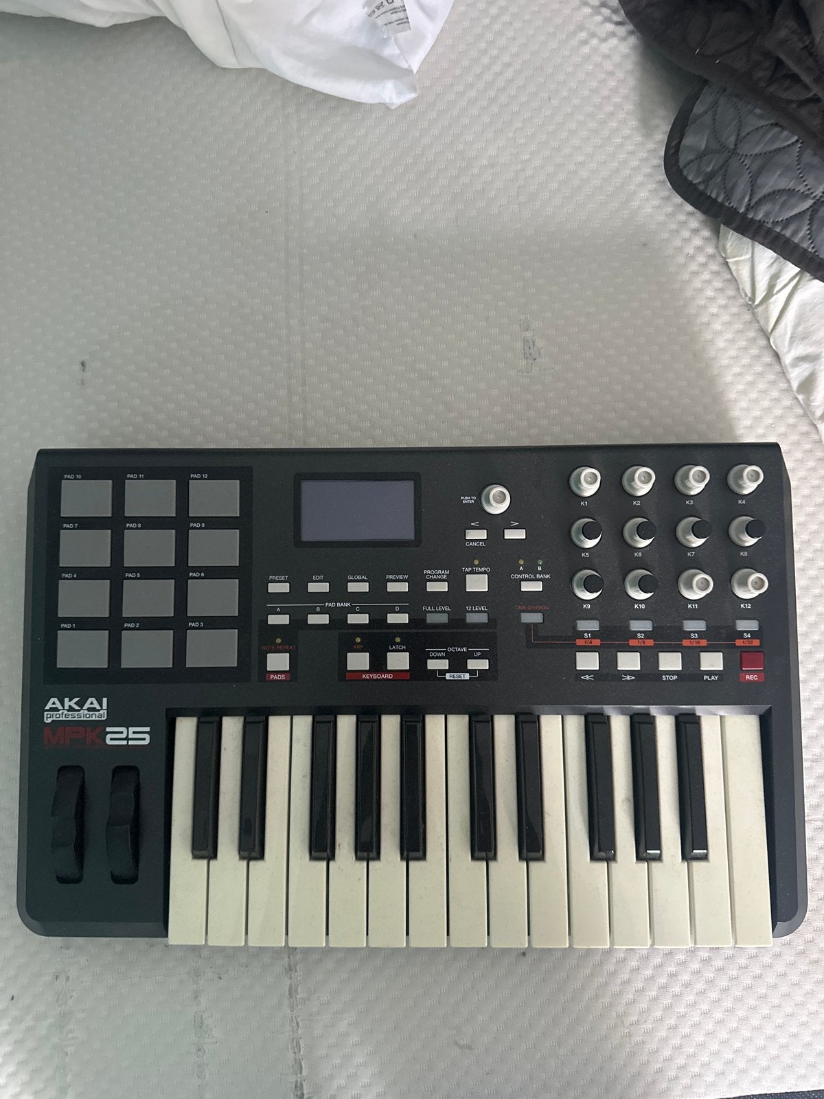 Akai MPK25 MIDI Keyboard Controller - Zo goed als nieuw, Overige merken, Zo goed als nieuw, Aanslaggevoelig, Overige aantallen