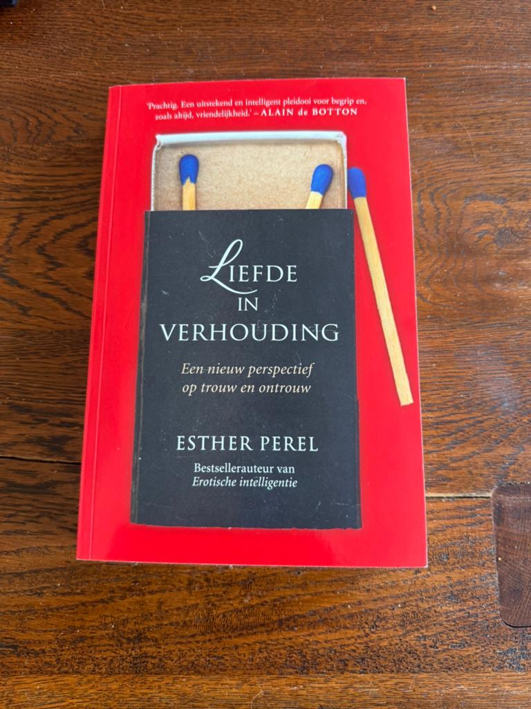 Liefde in verhouding - Esther Perel, Boeken, Ophalen of Verzenden, Zo goed als nieuw, Ontwikkelingspsychologie