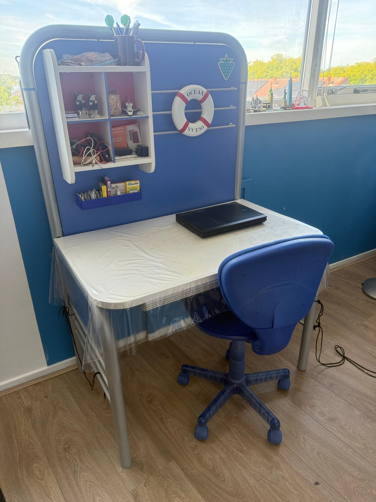 Ocean bureau, Huis en Inrichting, Bureaus, Gebruikt, Çilek, Overige materialen, Wit, Opbergruimte, Ophalen