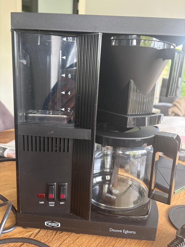 Douwe Egberts filter koffiezetapparaat, Ophalen of Verzenden, Zo goed als nieuw, Koffiemachine