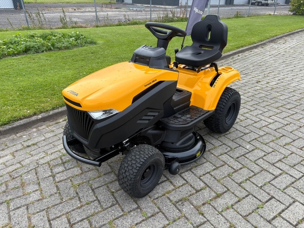 Stiga Tornado 398 M handgeschakeld | scherpe prijs | NIEUW, Tuin en Terras, Zitmaaiers, Stiga, Nieuw, Ophalen of Verzenden, 90 tot 120 cm
