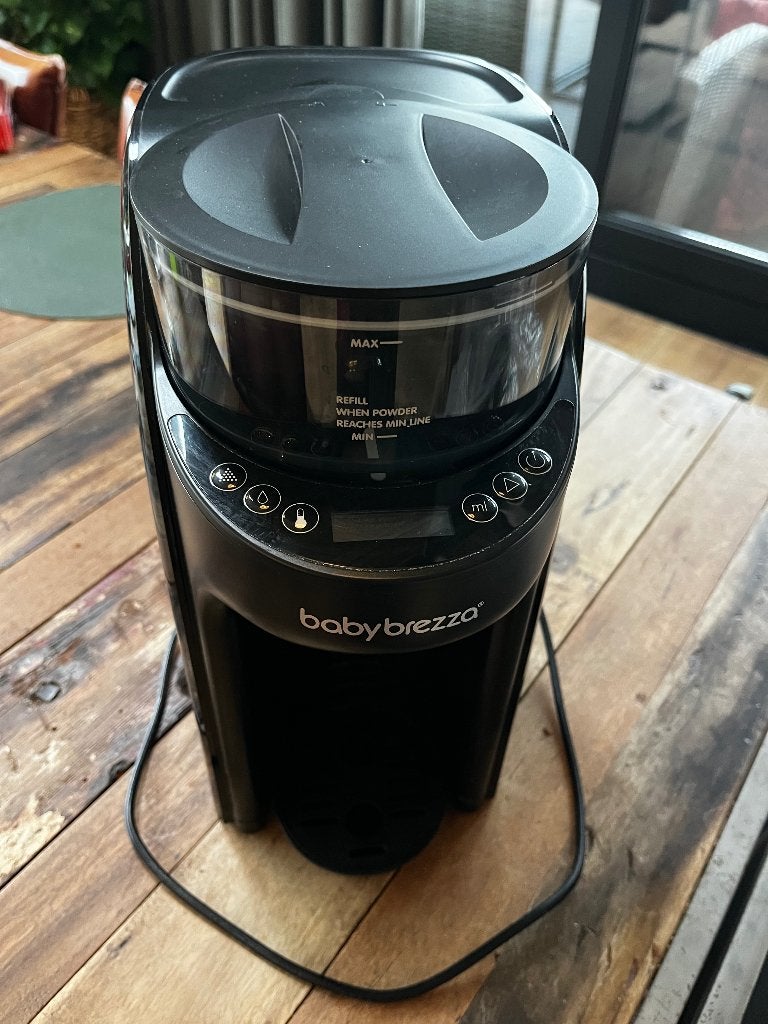 Babybrezza formula pro advanced zwart met klein defect, Ophalen of Verzenden, Gebruikt, Flessenmaker, Baby Brezza