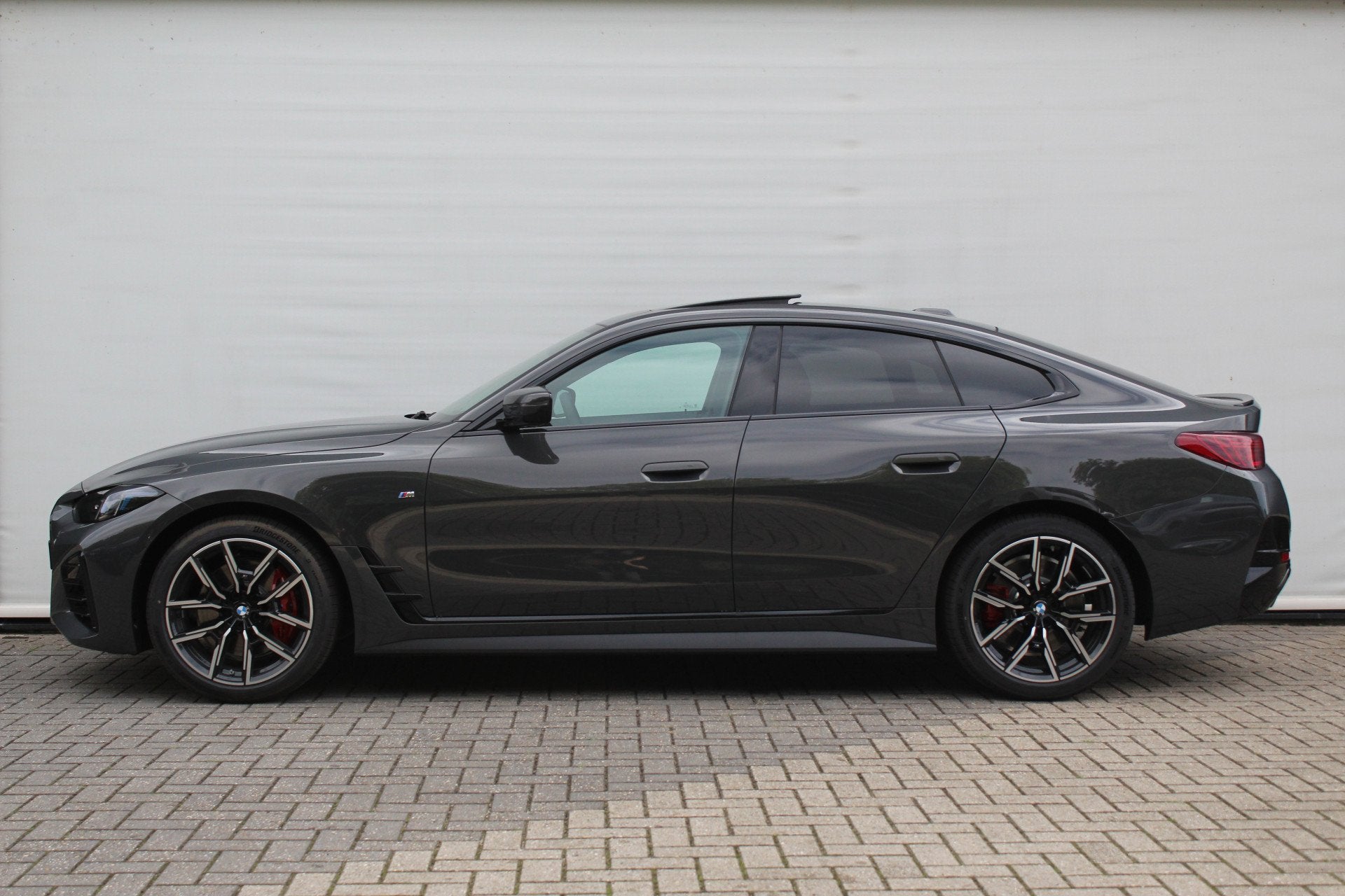 BMW 4 Serie Gran Coupé 420i M Sport Automaat / Schuif-kante, Auto's, Automaat, Met garantie (alle), Bedrijf, Zilver of Grijs