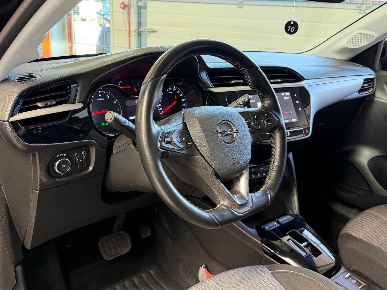 Opel Corsa 1.2 Edition Automaat, 1 Jaar Bovag Garantie, Navi, Auto's, Gebruikt, Parkeersensor, Origineel Nederlands, 19 km/l