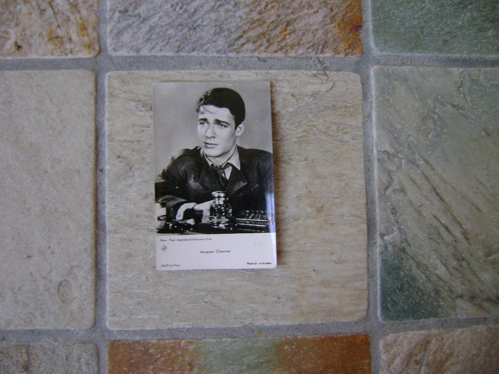 oude ansichtkaart - Jacques Charrier, Verzamelen, Muziek, Artiesten en Beroemdheden, Ophalen of Verzenden, Zo goed als nieuw, Foto of Kaart