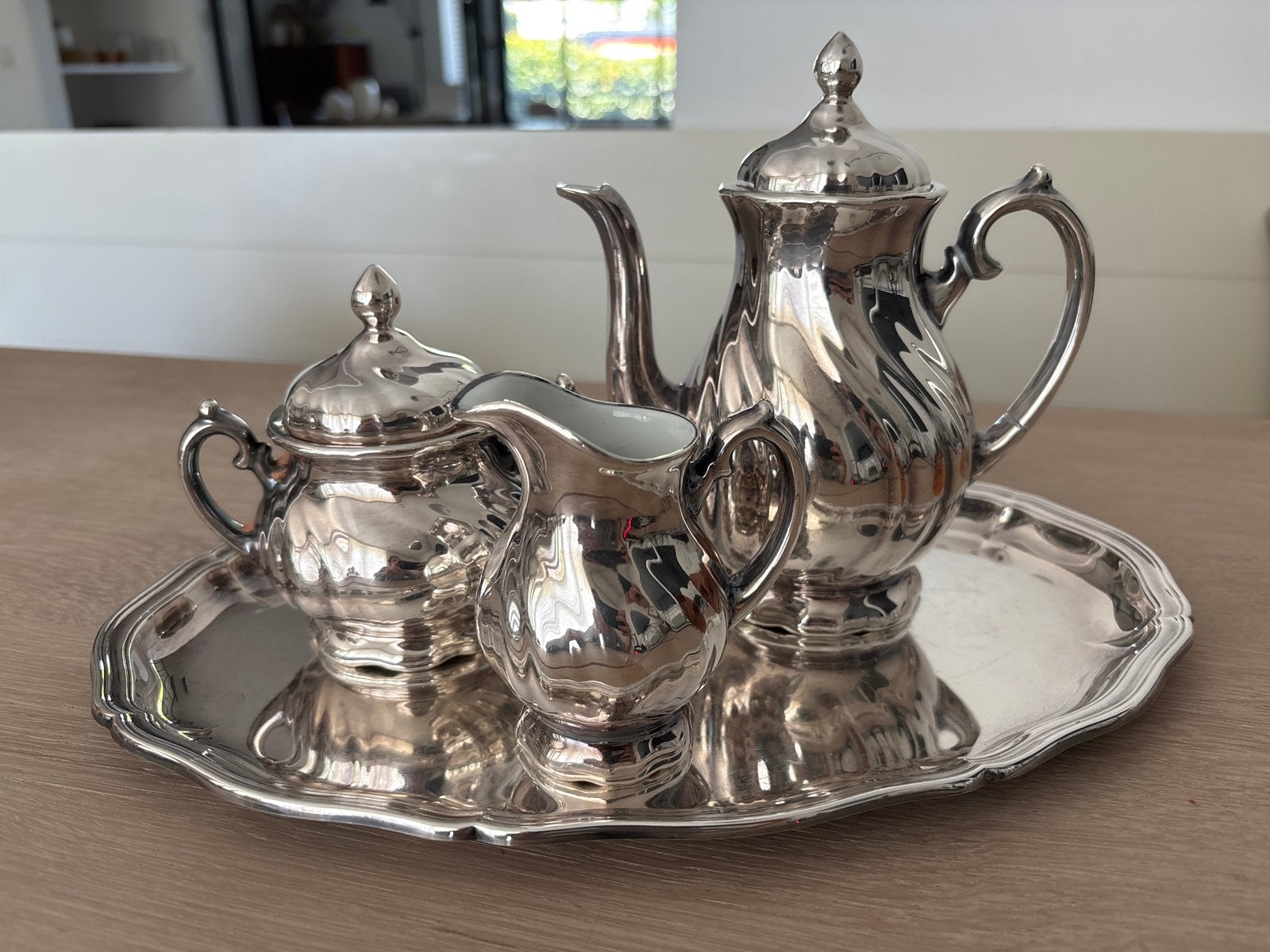 Verzilverde theeset met dienblad, Antiek en Kunst, Ophalen of Verzenden, Zilver