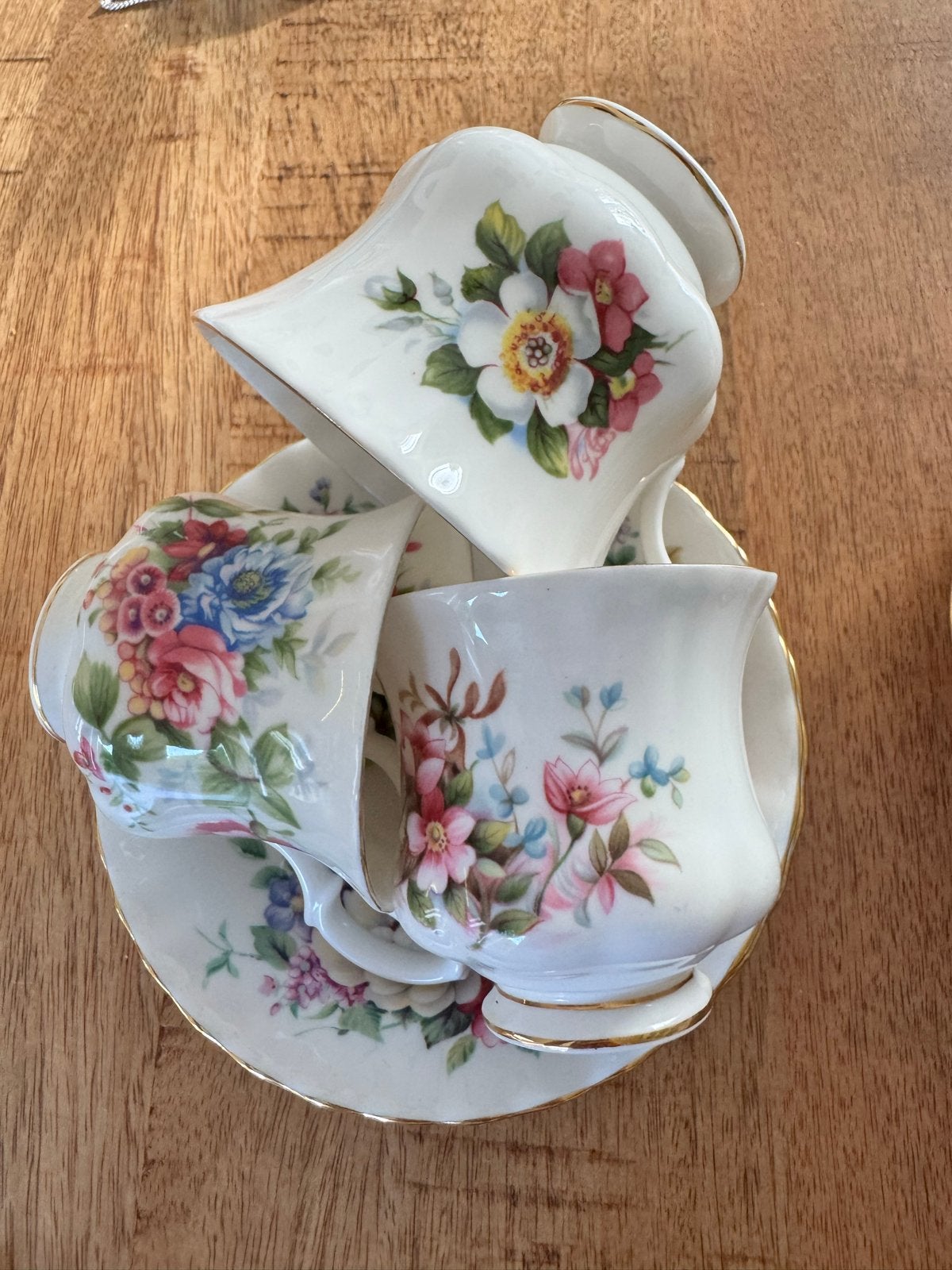Royal Albert Summertime Koffiekopjes - 6 Verschillende Afbee, Ophalen of Verzenden