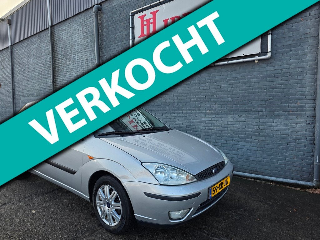Ford Focus 1.6-16V Ambiente, Gebruikt, Zwart, 4 cilinders, 49 €/maand