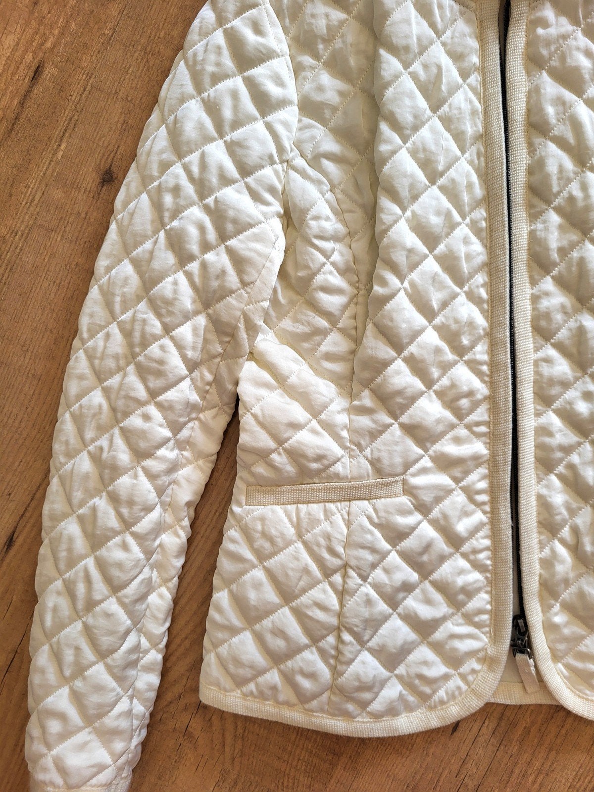 Doorgestikt Chic Jasje Tussenjas Maat 36 – Crème/Off-white, Wit, Ophalen of Verzenden, Zo goed als nieuw, Jasje