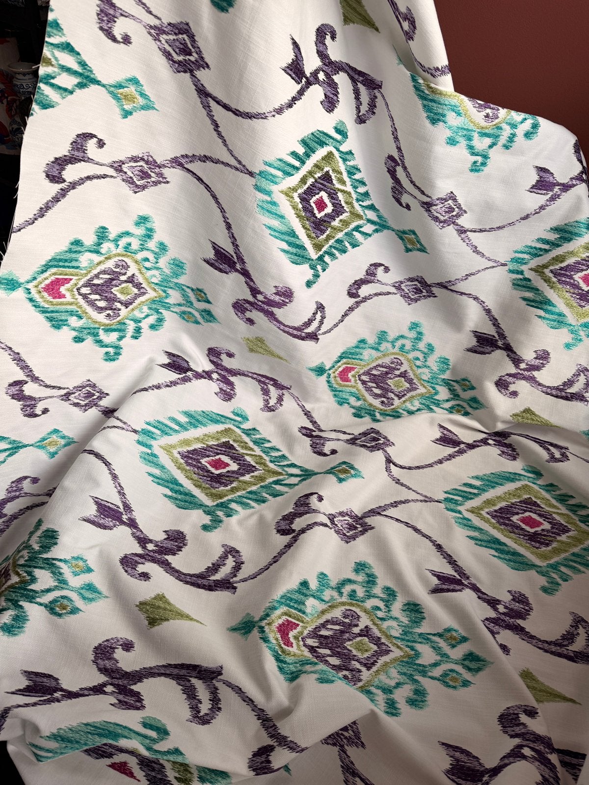 Jf Fabrics stof uit de Arabesque Book, patroon Cali 59J671, Hobby en Vrije tijd, Stoffen en Lappen, Overige materialen, 120 cm of meer
