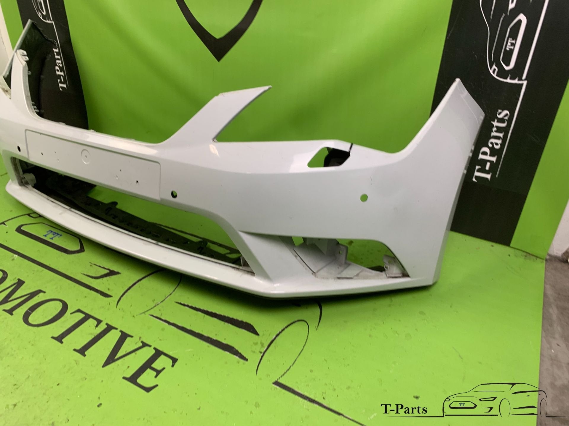 seat leon voorbumper bumper 4x pdc, Info@fabrikant.eu, Ophalen of Verzenden, Bumper, Seat