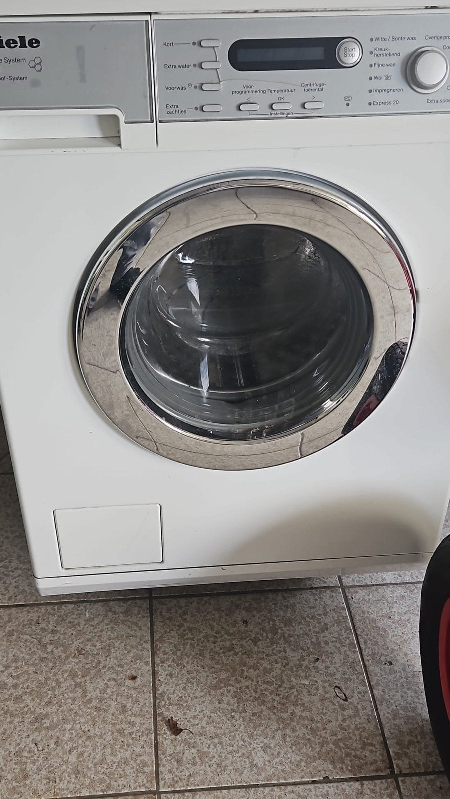 Miele SoftCare System V 5849 Wasmachine, Witgoed en Apparatuur, Wasmachines, Gebruikt, Voorlader, 6 tot 8 kg, 85 tot 90 cm, 1200 tot 1600 toeren
