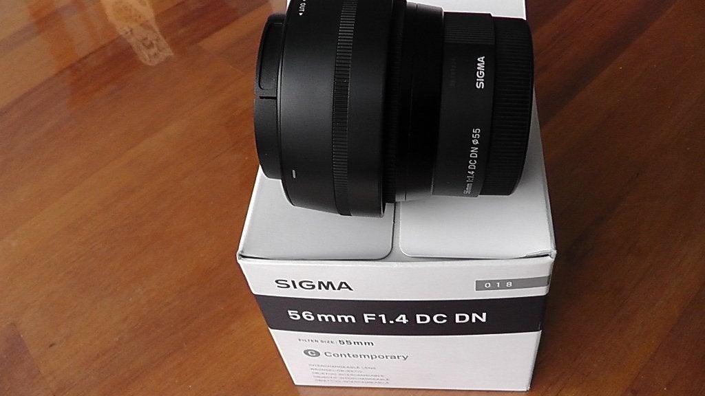 Sigma 56mm voor Sony e-lens, Sony E-mount, Ophalen of Verzenden, Zo goed als nieuw, Standaardlens