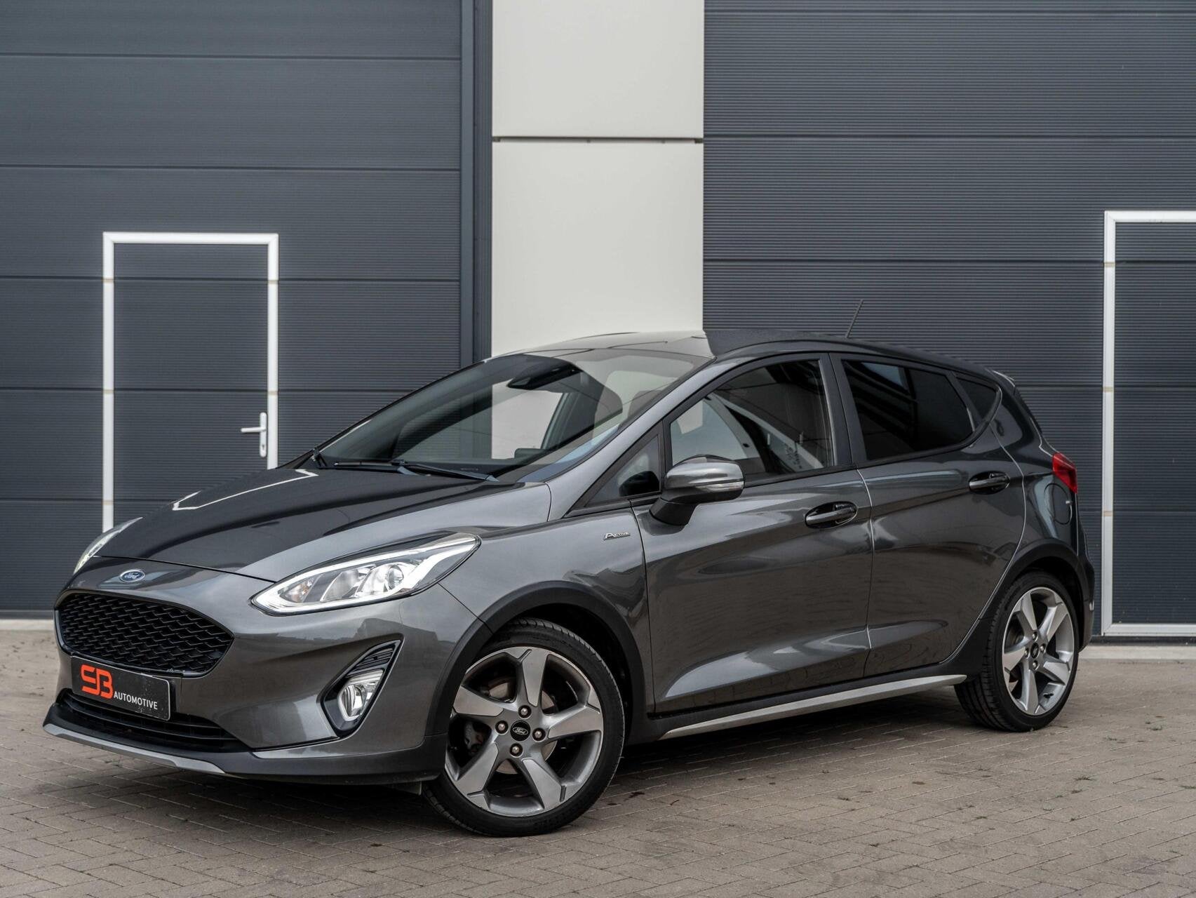 Ford Fiesta 1.0 EcoBoost Active X Navi|Carplay|LED|B&O!, Auto's, Voorwielaandrijving, Bedrijf, Handgeschakeld, Zilver of Grijs