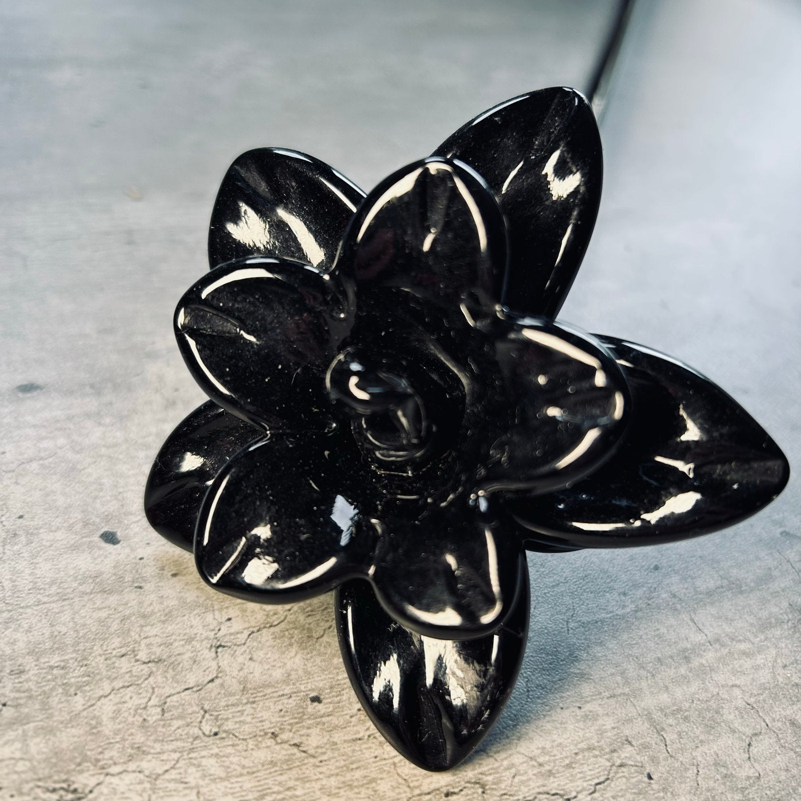 Gothic Roos - Zwarte Glazen Bloem met 45 cm lange steel, Nieuw, Ophalen of Verzenden, X, X