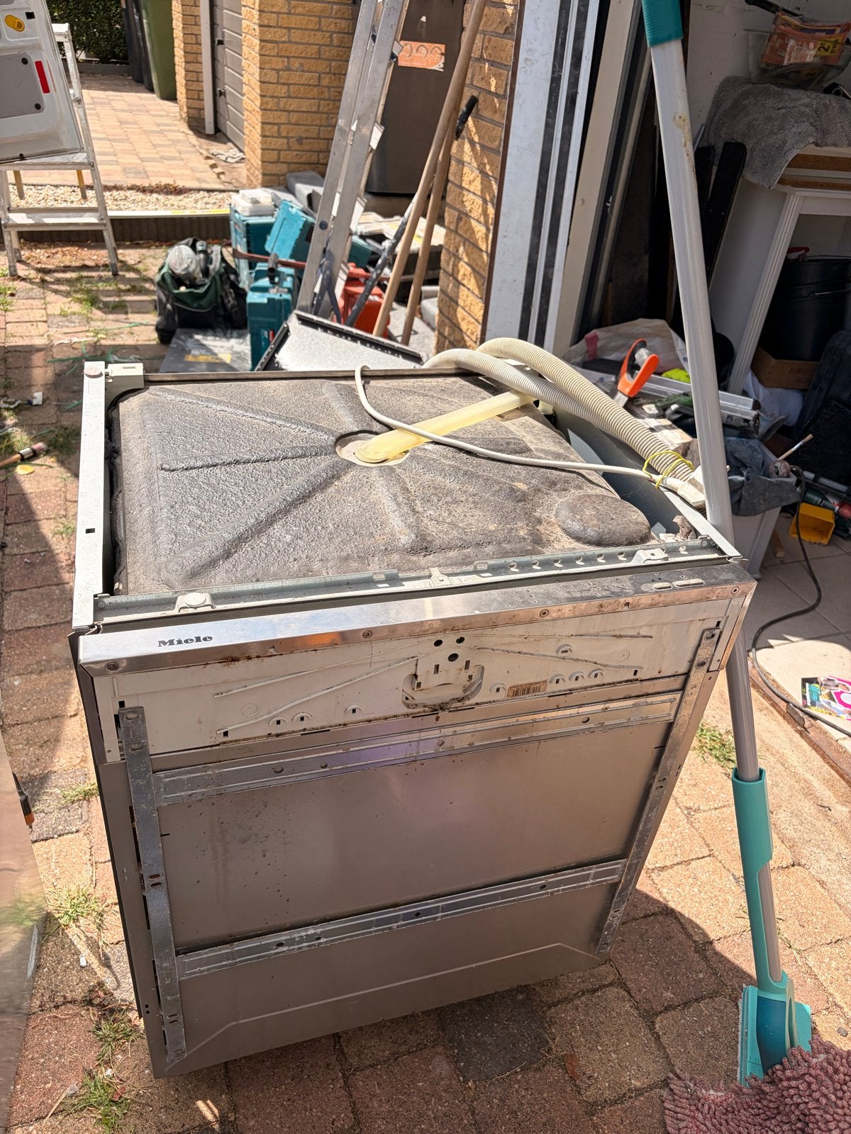 Miele Inbouw Vaatwasser - Voor Onderdelen of Klusser, Witgoed en Apparatuur, Vaatwasmachines, 60 cm of meer, Ophalen of Verzenden