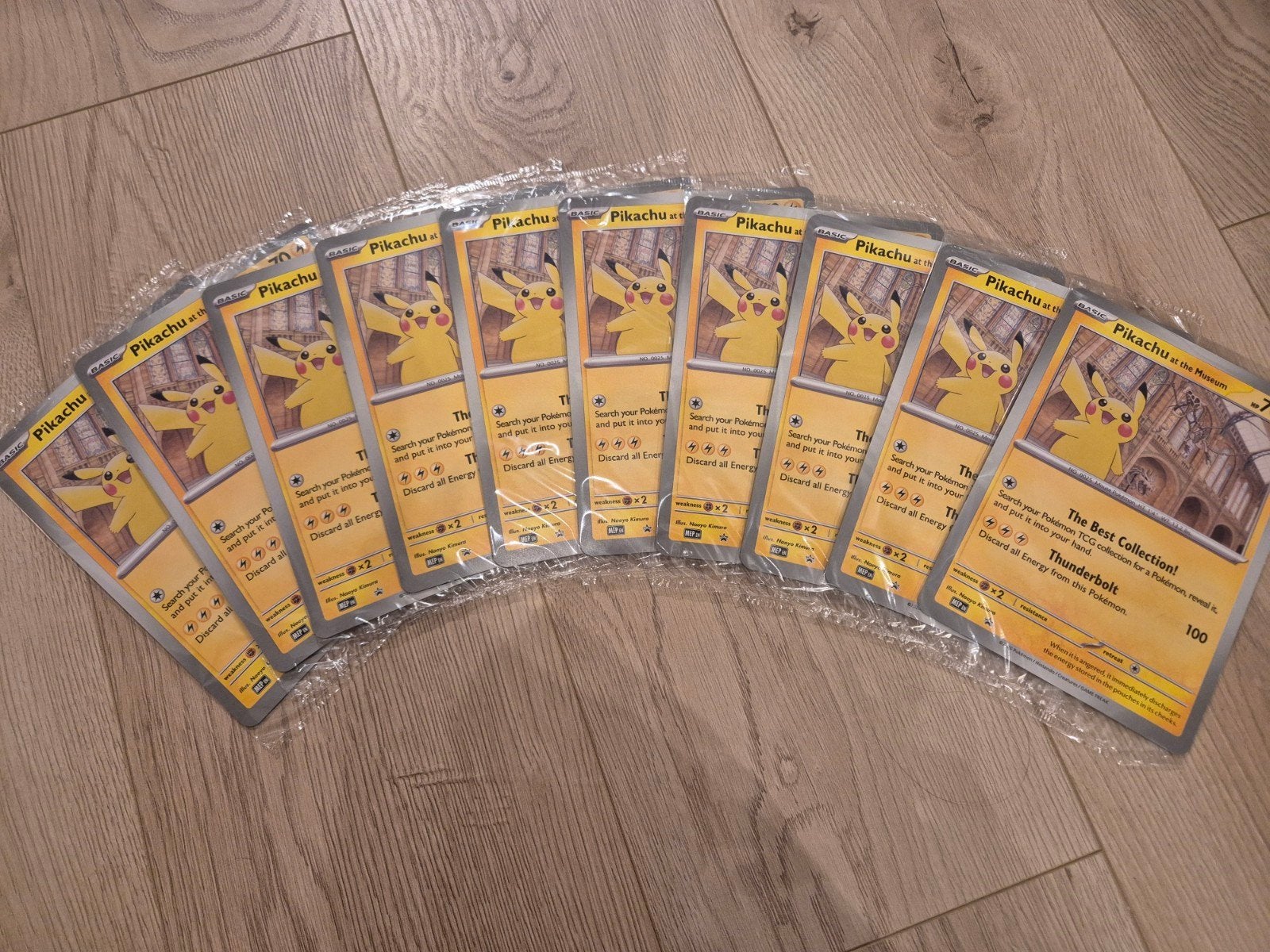 10x Pokémon Pikachu At The Museum Jumbo Promo, Ophalen of Verzenden, Zo goed als nieuw