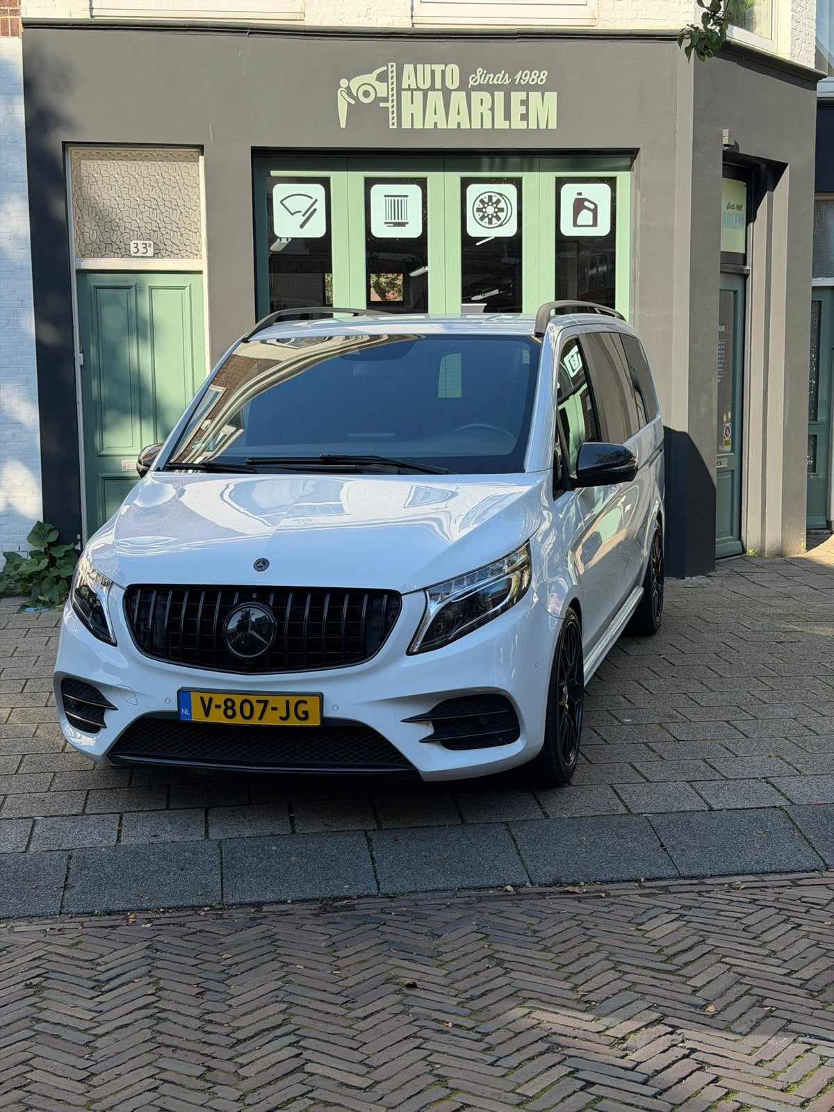 Mercedes-Benz V-klasse AMG 20'' Led, Automaat, Lichtsensor, 4 cilinders, Bedrijf