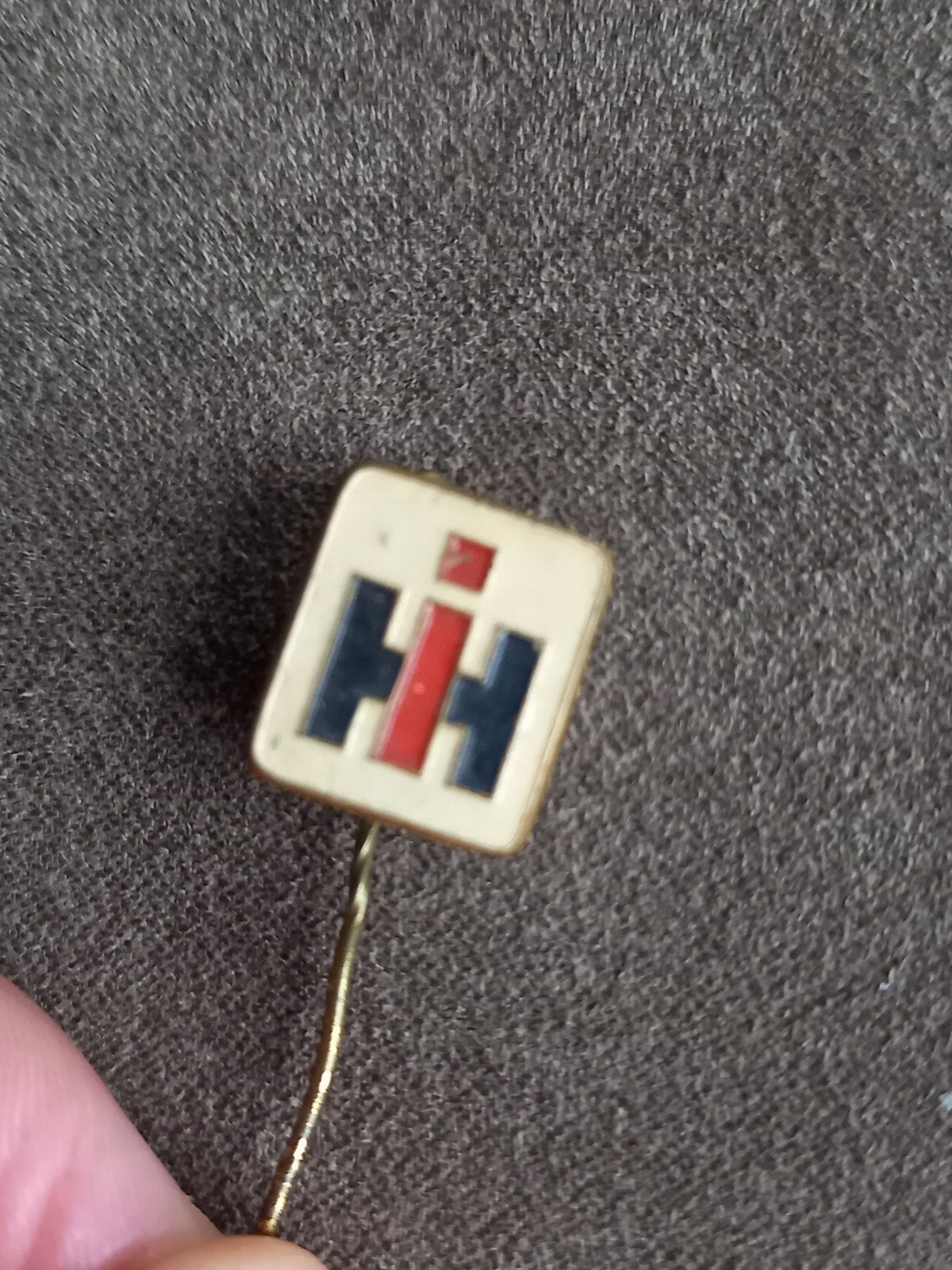 Speldje ih -  International Harvester, Ophalen of Verzenden, Gebruikt