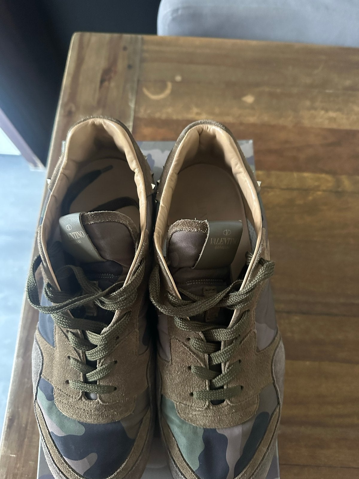 Valentino Garavani Sneakers  Maat 44 (valt als 43,5), Kleding | Heren, Schoenen, Ophalen of Verzenden, Zo goed als nieuw, Overige kleuren