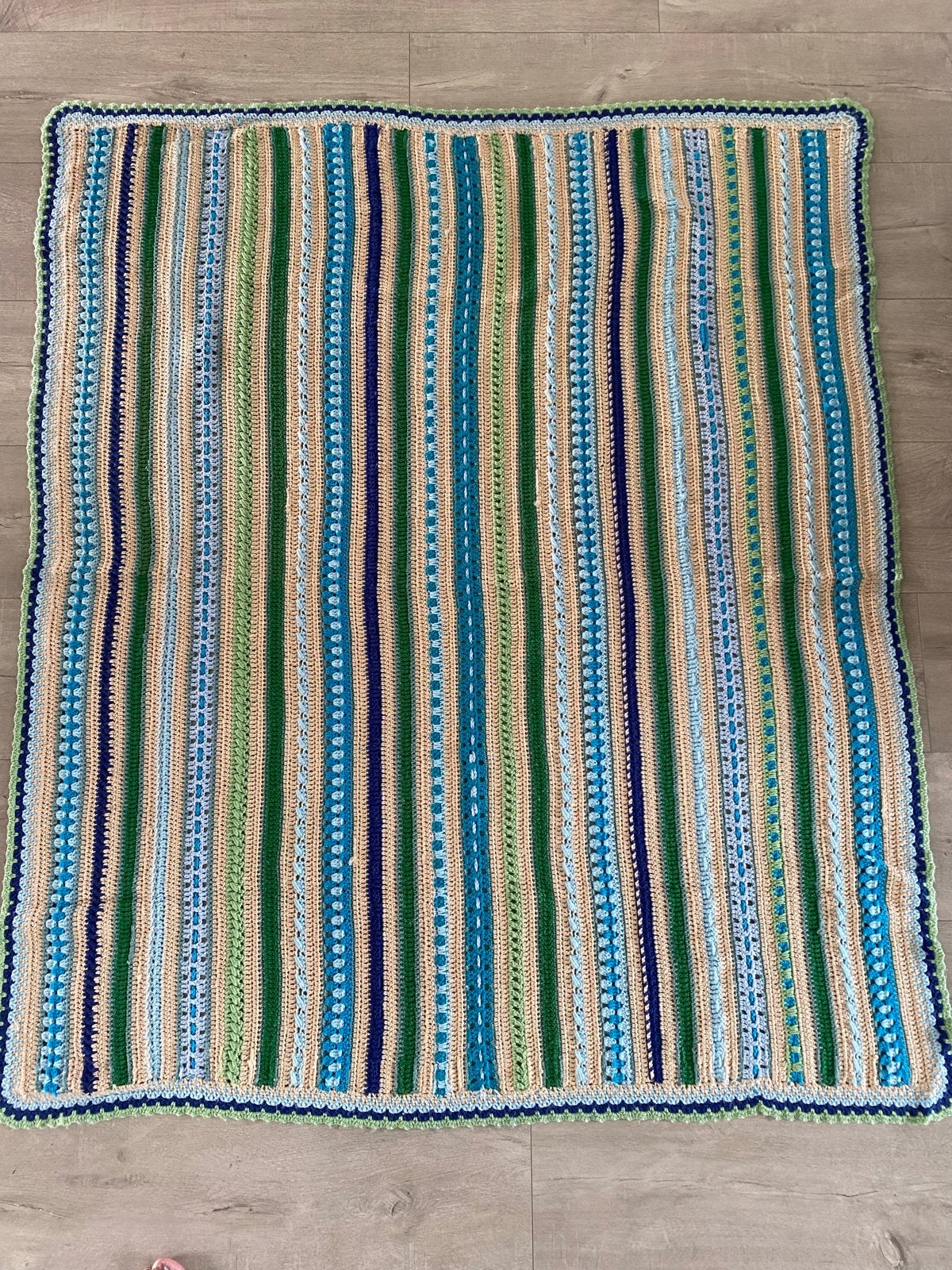 Handgemaakte pastelkleurige plaid / deken (125x140 cm), Ophalen of Verzenden, Nieuw
