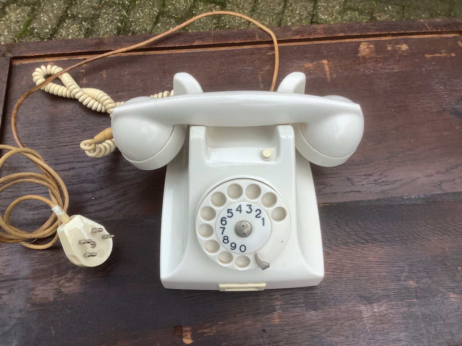 Oude staande telefoon ivoor wit, Ophalen, Gebruikt, Bakeliet
