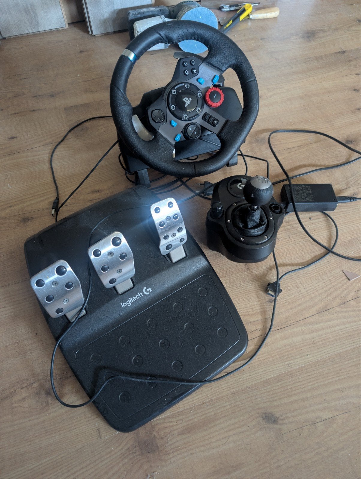 Logitech G29 racestuur met pedalen en shifter, Ophalen, Racestuur, Gebruikt, Force feedback
