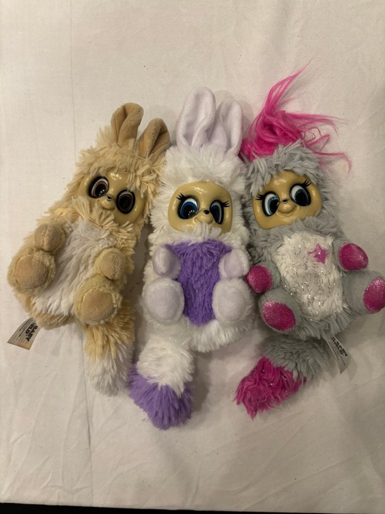 Bush baby world konijn knuffels 3 st grijs wit beige!, Kinderen en Baby's, Overige merken, Overige karakters, Overige typen, Ophalen of Verzenden