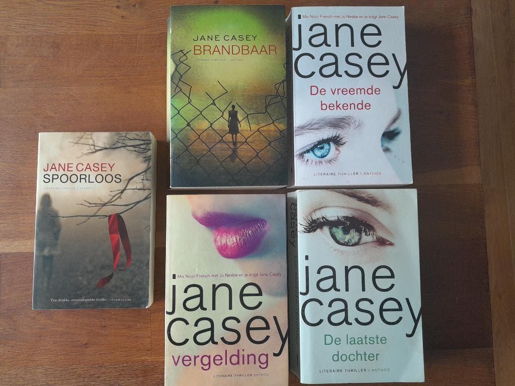 5x Jane Casey, Ophalen of Verzenden, Gelezen