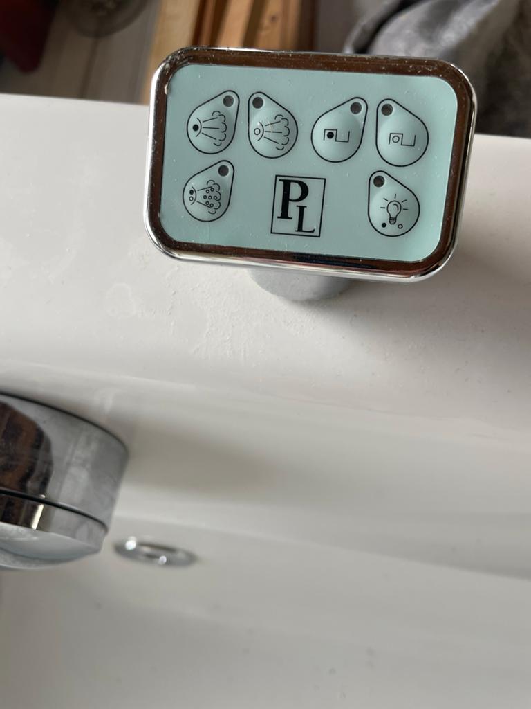 Koller Whirlpool Badkuip met Massagejets, Huis en Inrichting, Badkamer | Complete badkamers, Ophalen, Gebruikt, Met bad