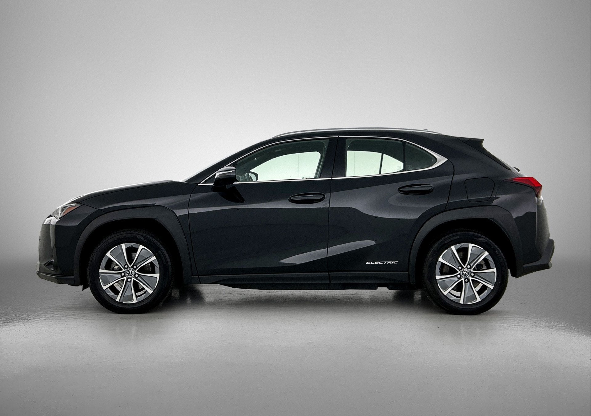 Lexus UX 300e Business 54 kWh | Elektrisch Verstelbare Stoel, Auto's, Lexus, Gebruikt, Zwart, Alcantara, Origineel Nederlands