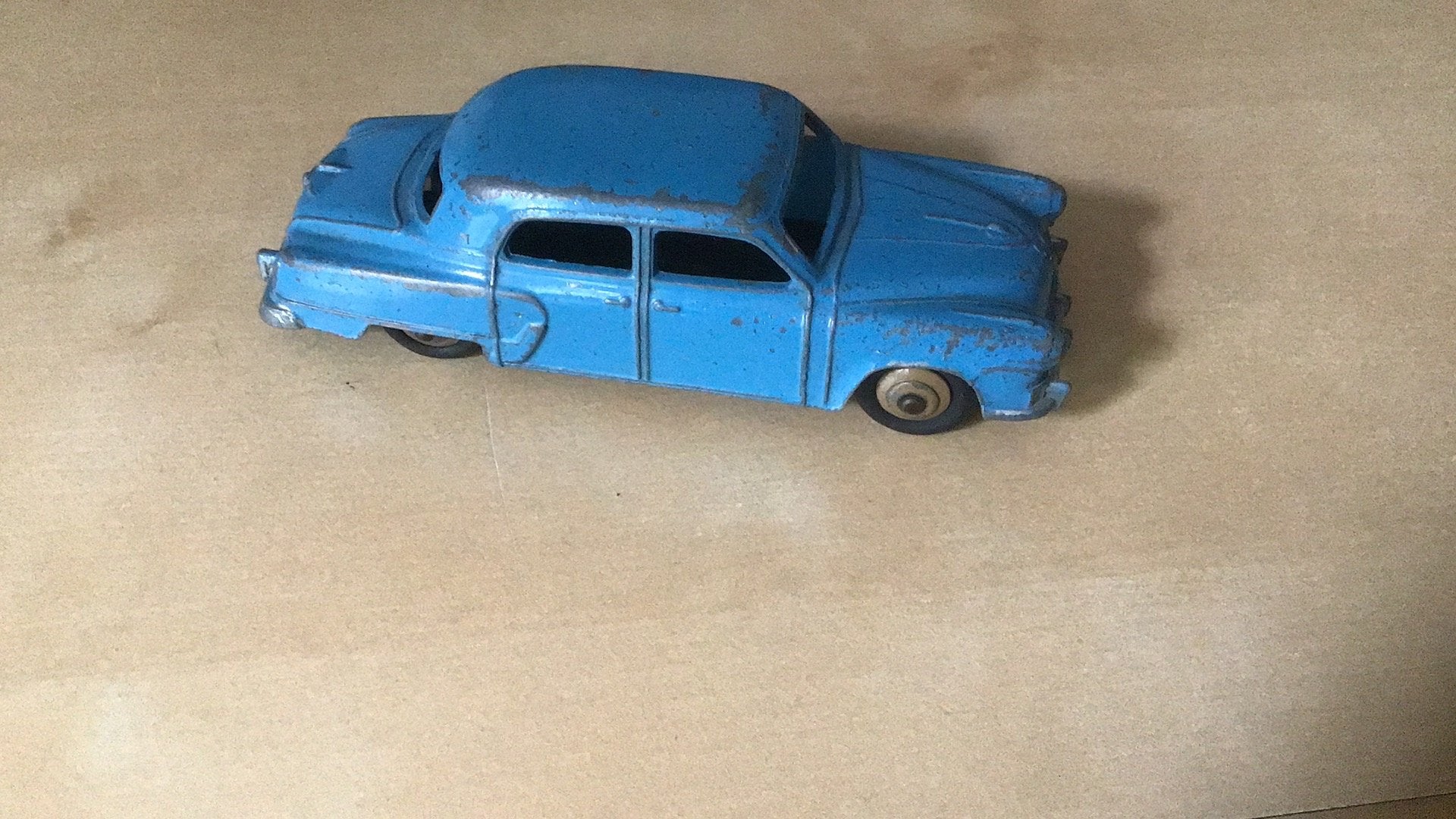 DINKY TOYS STUDEBAKER LAND CRUISER JAREN ,1940-50 AMERIKAAN, Ophalen of Verzenden, Gebruikt, Auto, Dinky Toys
