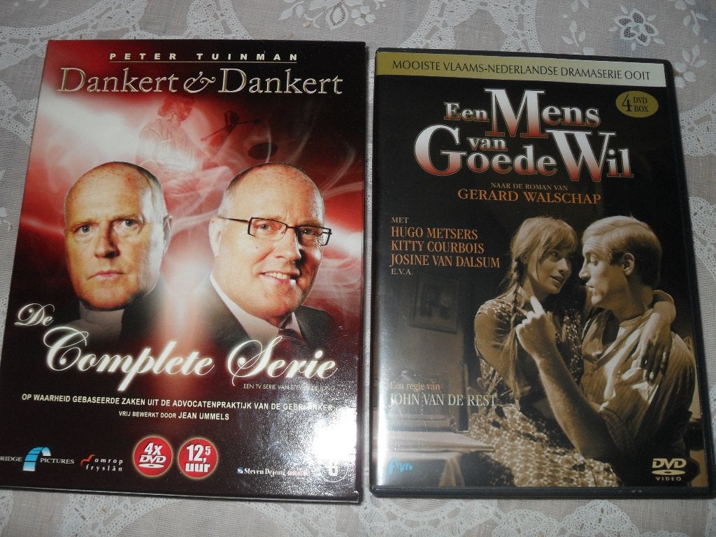 4 DVD BOX EEN MENS VAN GOEDE WIL., Alle leeftijden, Drama, Zo goed als nieuw, Complete serie