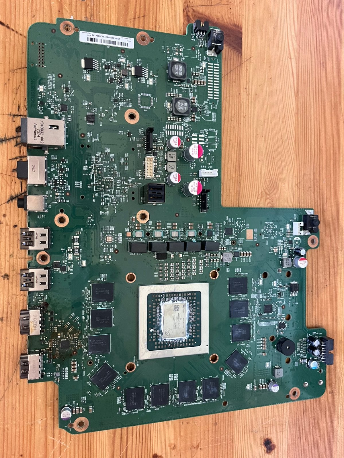 Xbox One X moederbord defect., 500 GB, Ophalen of Verzenden, Zonder controller, Niet werkend