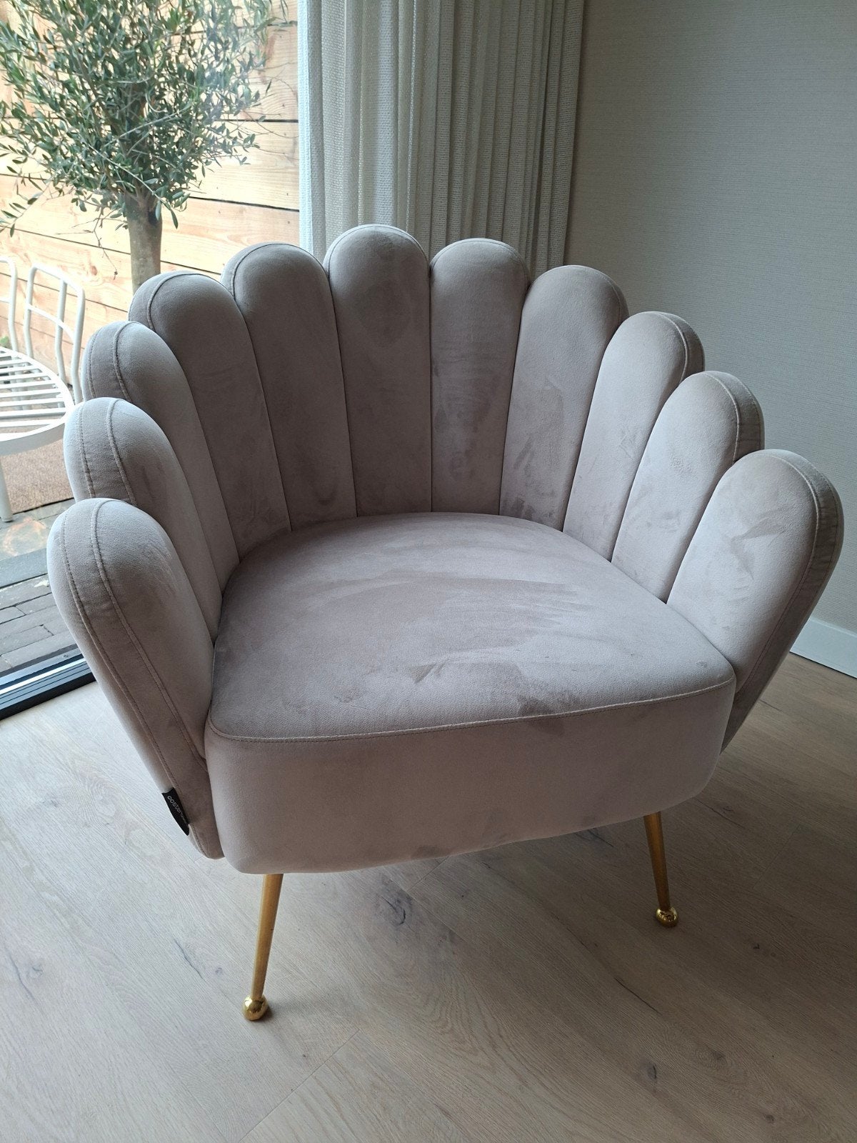 Schelp model fauteuil, lichttaupe met goudkleurige pootjes, Ophalen, Art Deco, Modern, Glamour, Overige kleuren, Zo goed als nieuw
