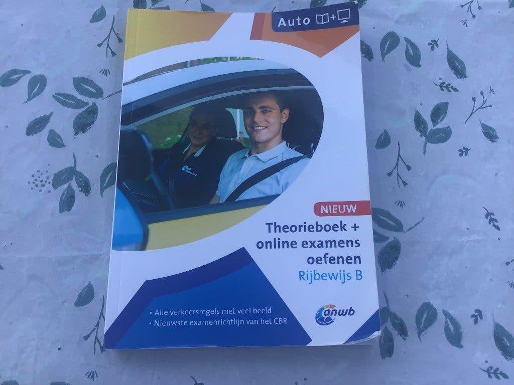 theorieb oek + online examens oefenen autorijden ANWB, Gelezen, Ophalen of Verzenden, ANWB, Algemeen